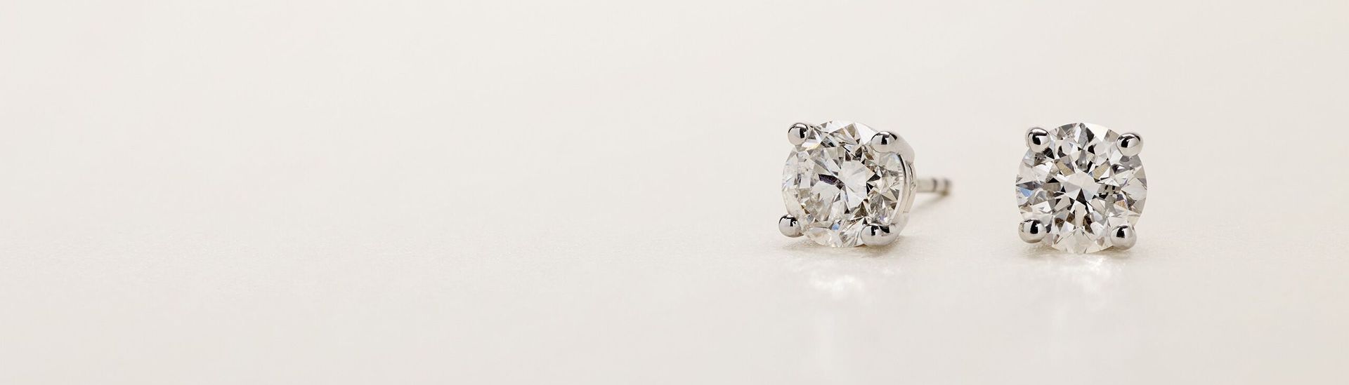 Custom round diamond stud earrings
